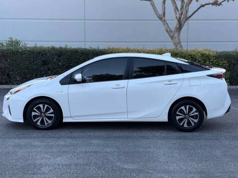 2016 Toyota Prius Two