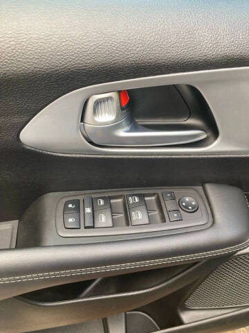 2024 Chrysler Pacifica Touring