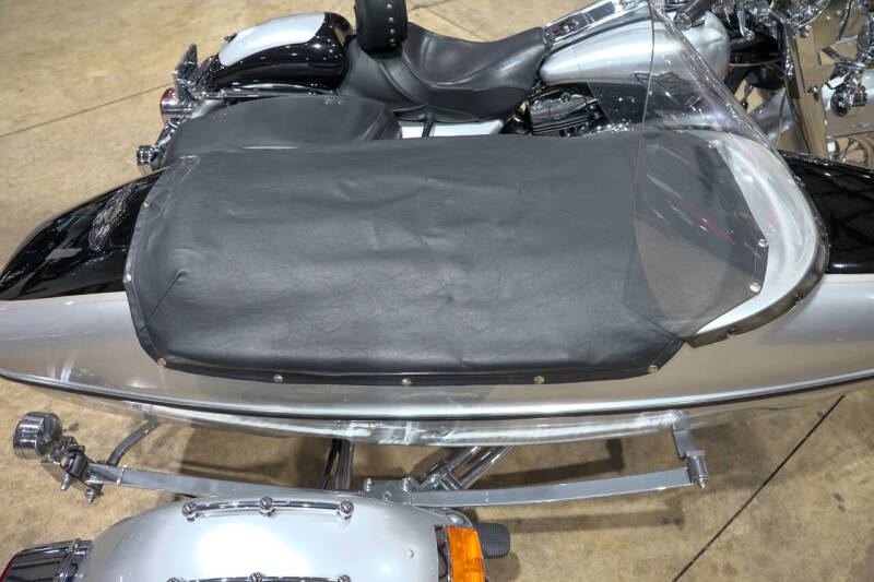 2003 Harley-Davidson FLH