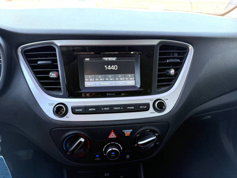2019 Hyundai Accent SE