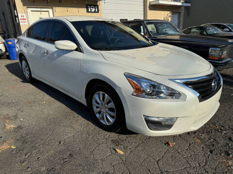 2015 Nissan Altima for sale at Dennis Public Garage in Newark NJ