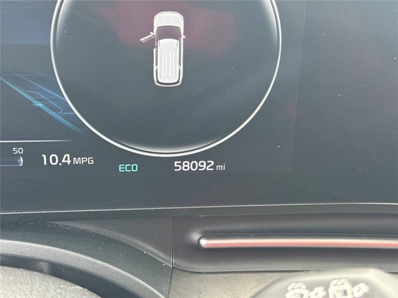 2023 Kia Carnival SX