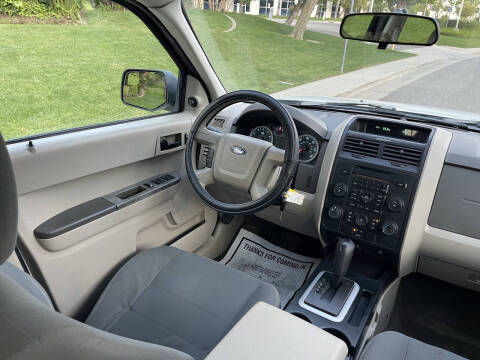 2011 Ford Escape XLS