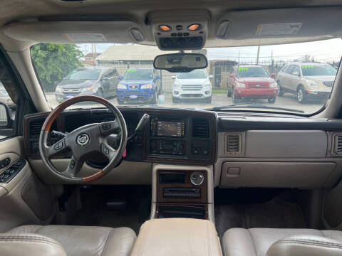 2004 Cadillac Escalade