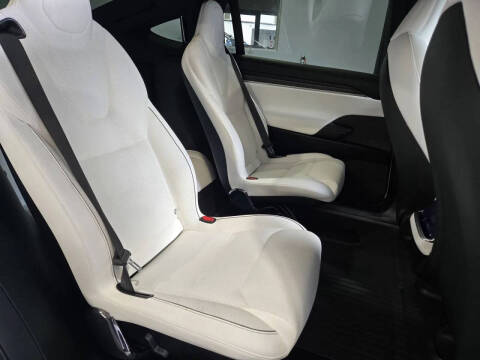 2023 Tesla Model X Plaid