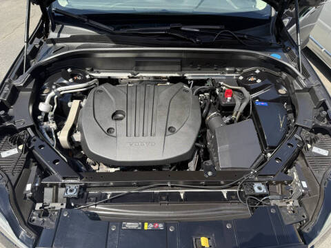 2023 Volvo XC60 B5 Core