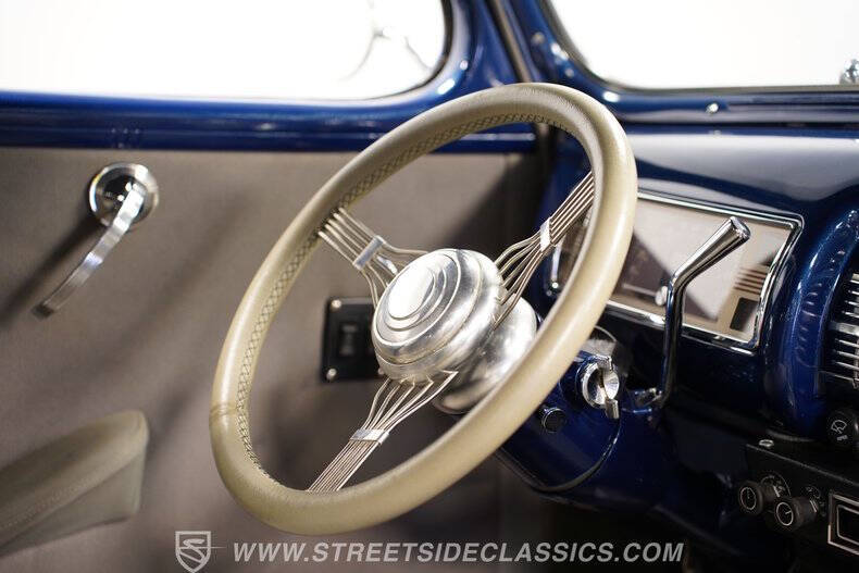 1940 Ford Deluxe