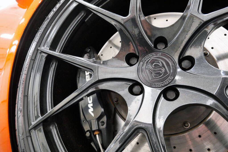 2012 McLaren MP4-12C