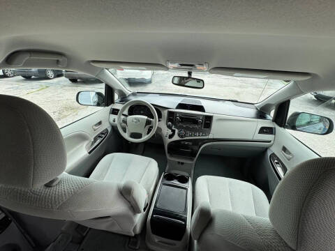 2014 Toyota Sienna