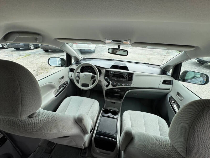 2014 Toyota Sienna