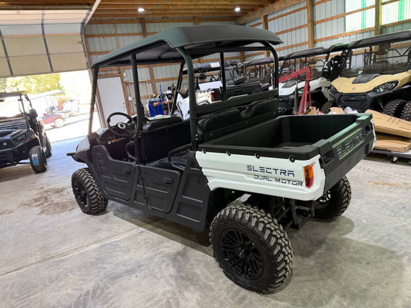 2025 HuntVe Electra Lithium 4x4 EPS Crew