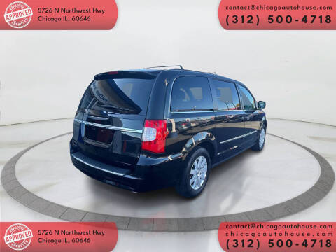 2016 Chrysler Town and Country Touring