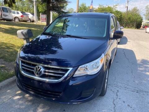 2012 Volkswagen Routan for sale at NORTH CHICAGO MOTORS INC in North Chicago IL