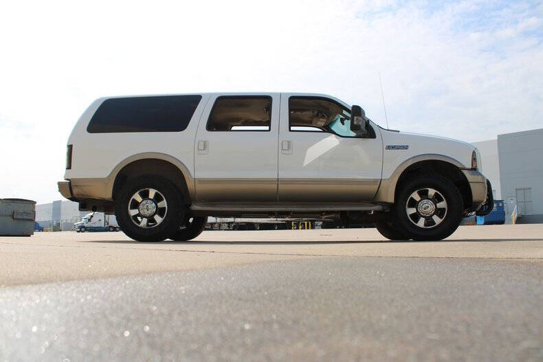 2005 Ford Excursion Eddie Bauer