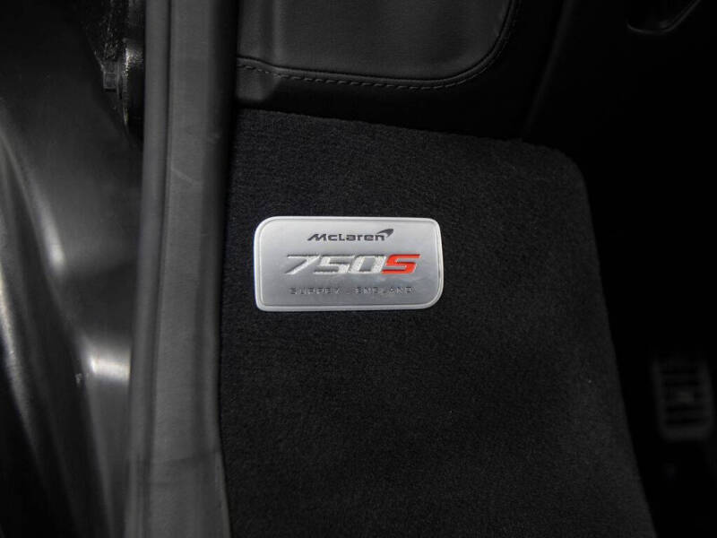 2025 McLaren 750S Spider