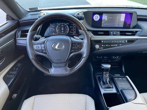 2021 Lexus ES 350
