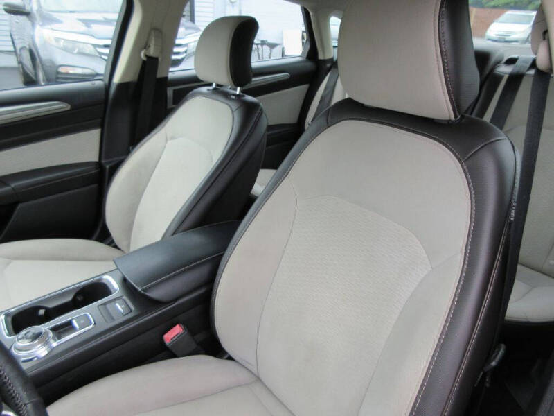 2019 Ford Fusion SE