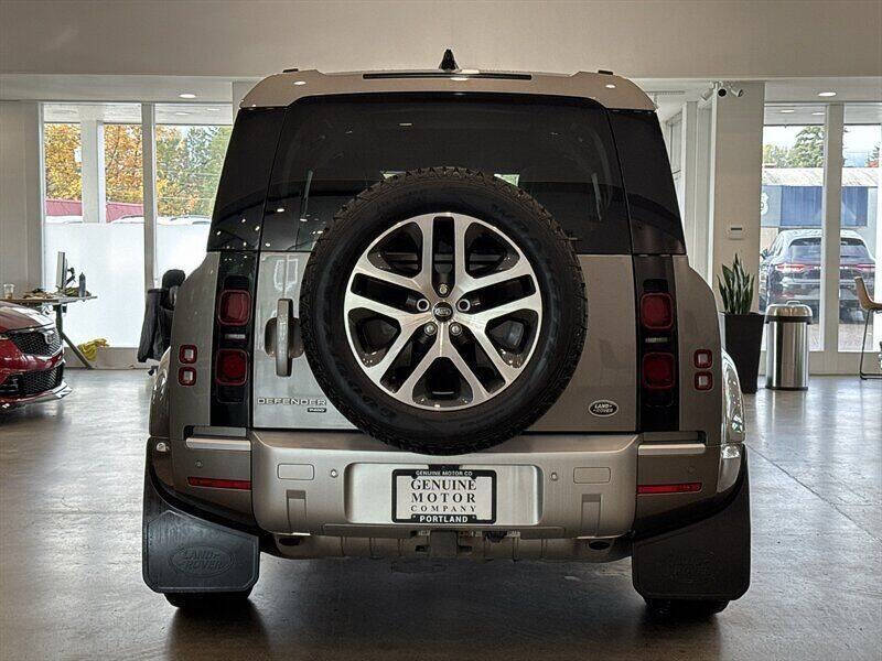 2022 Land Rover Defender 110 XS Edition