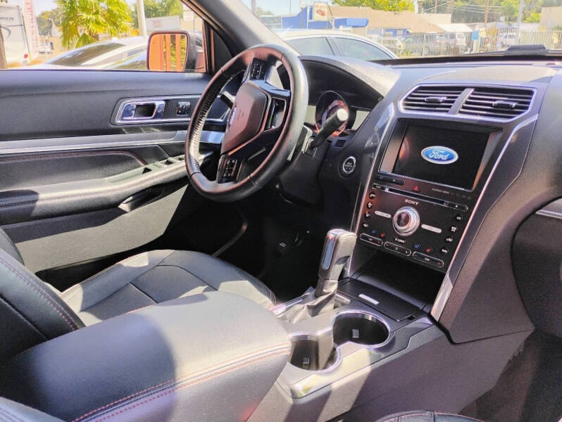 2018 Ford Explorer Sport
