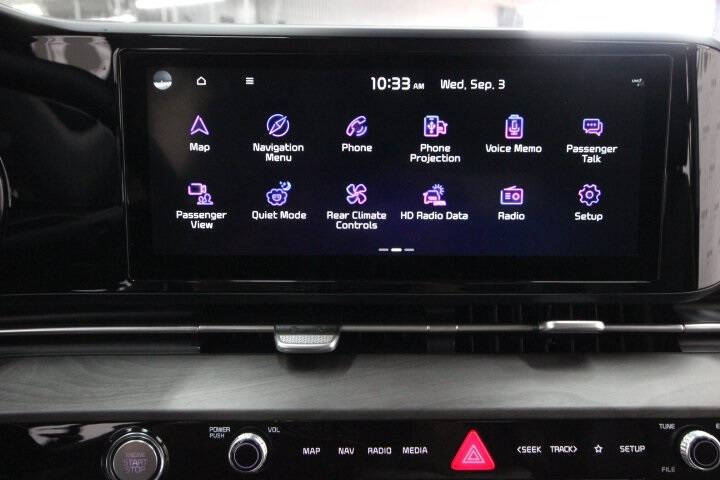 2022 Kia Carnival SX