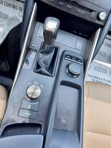 2017 Lexus IS 300