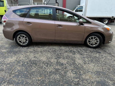 2015 Toyota Prius v Three