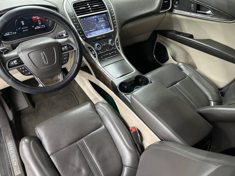 2020 Lincoln Nautilus Reserve