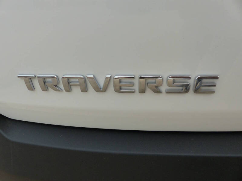 2022 Chevrolet Traverse LS