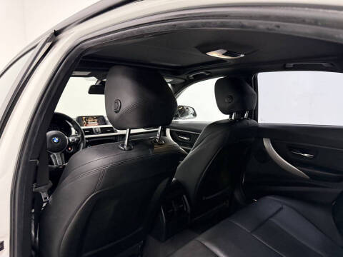 2014 BMW 3 Series 320i