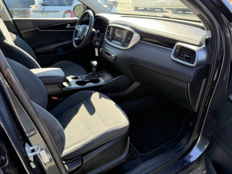 2019 Kia Sorento LX V6