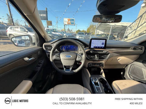 2020 Ford Escape Titanium