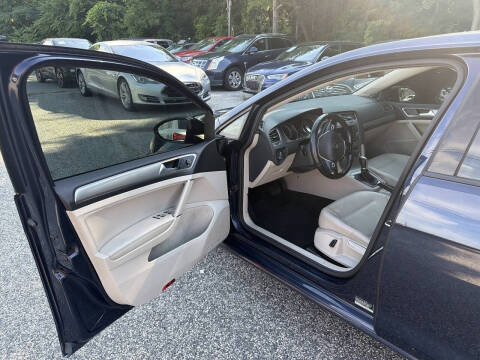 2017 Volkswagen Golf TSI Wolfsburg Edition