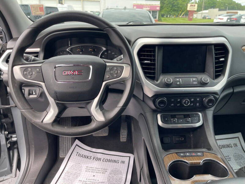 2023 GMC Acadia SLE