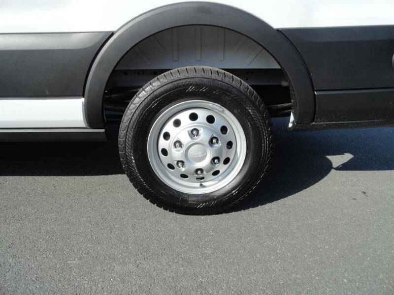 2025 Ford Transit 250