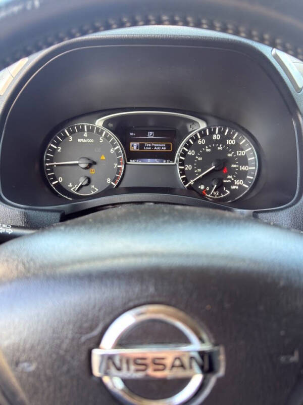 2019 Nissan Pathfinder SV