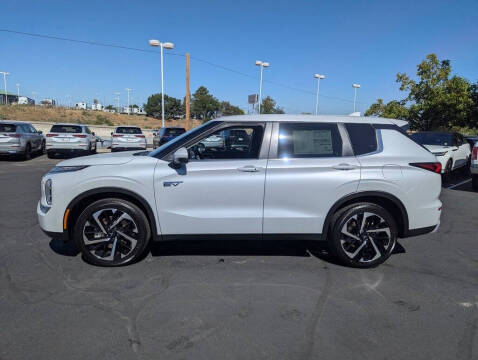 2025 Mitsubishi Outlander PHEV SE
