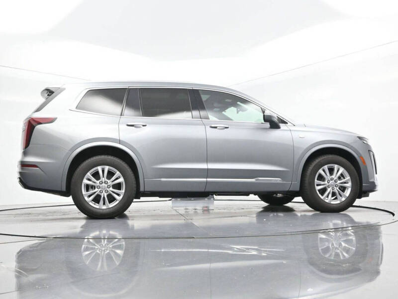 2025 Cadillac XT6 Luxury