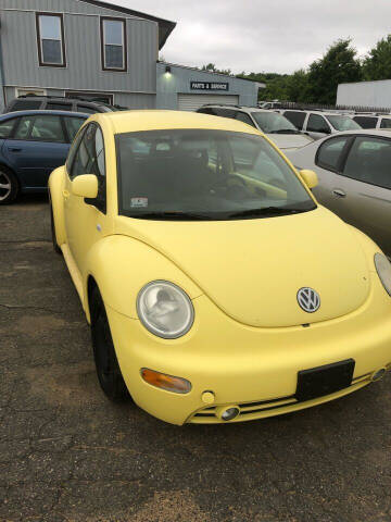 2000 Volkswagen New Beetle for sale at Classic Heaven Used Cars & Service in Brimfield MA