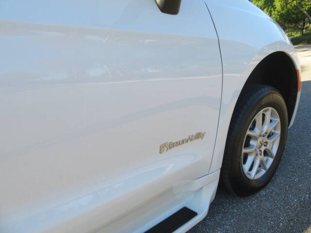 2021 Chrysler Voyager LXi