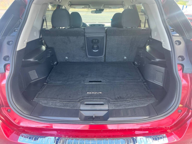 2020 Nissan Rogue SV