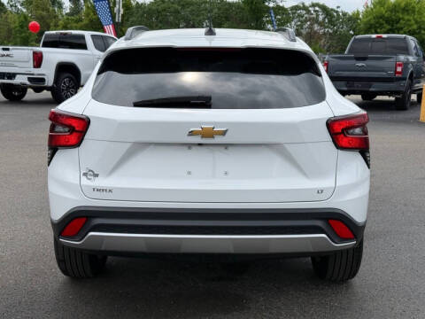 2025 Chevrolet Trax LT