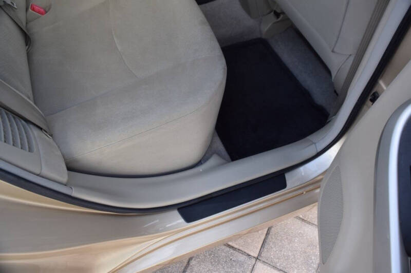 2010 Toyota Prius III