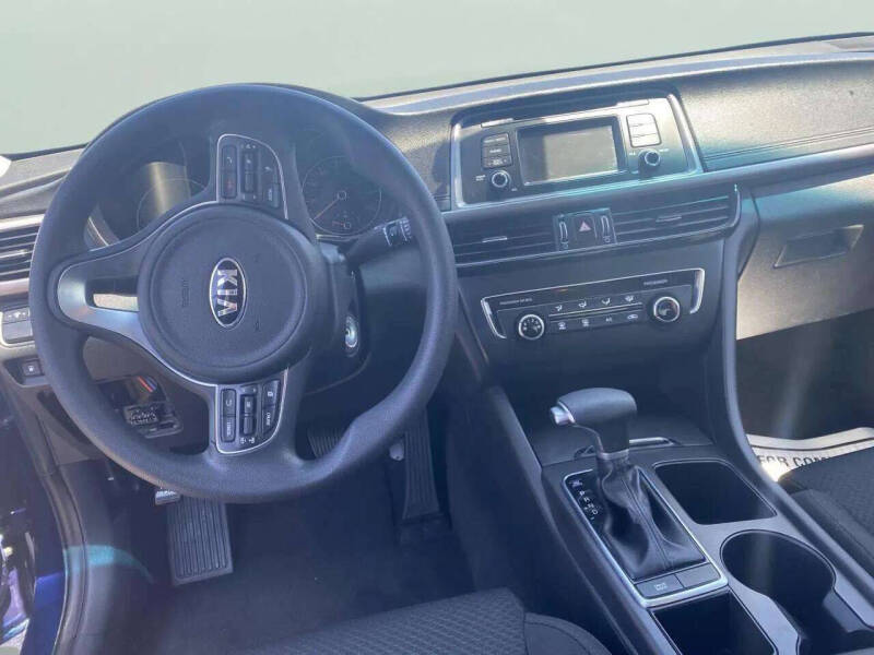 2017 Kia Optima LX