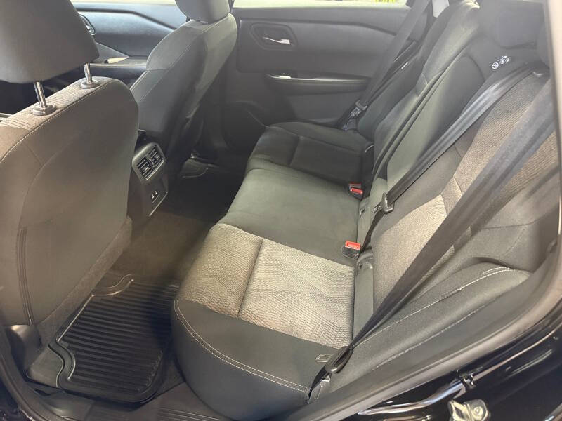 2025 Nissan Rogue SV