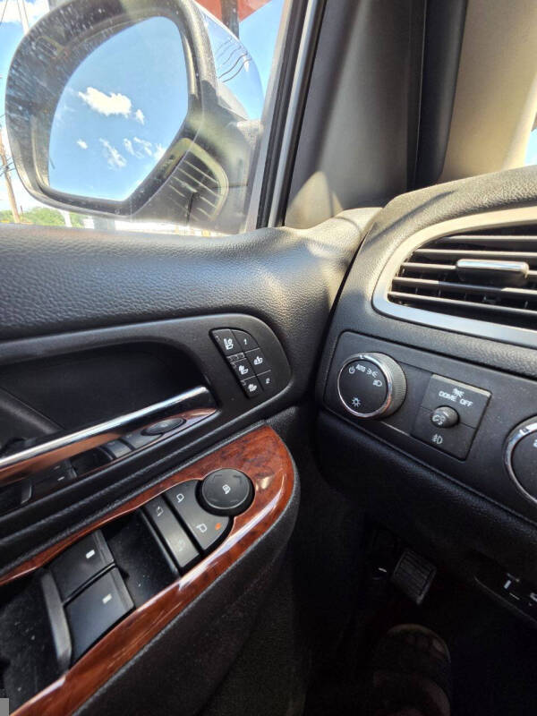 2013 Chevrolet Avalanche LTZ Black Diamond
