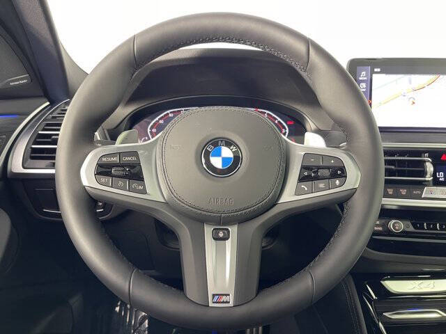 2025 BMW X4 xDrive30i