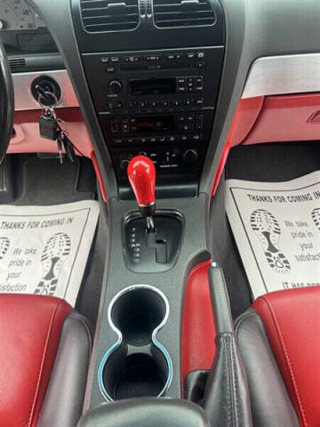 2002 Ford Thunderbird Deluxe