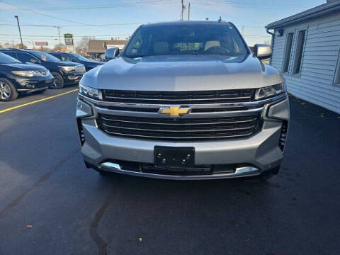 2023 Chevrolet Suburban LT