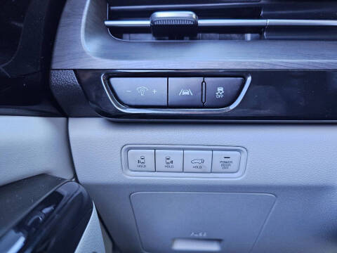 2024 Kia Carnival SX