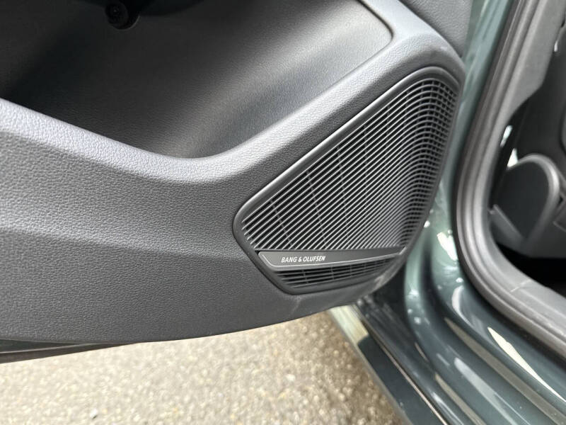 2017 Audi A4 2.0T quattro Premium Plus